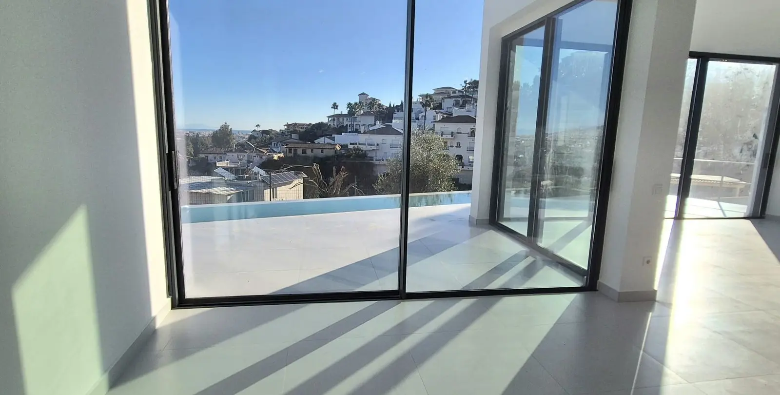 Venta de villa independiente en Cerros del Aguila 22