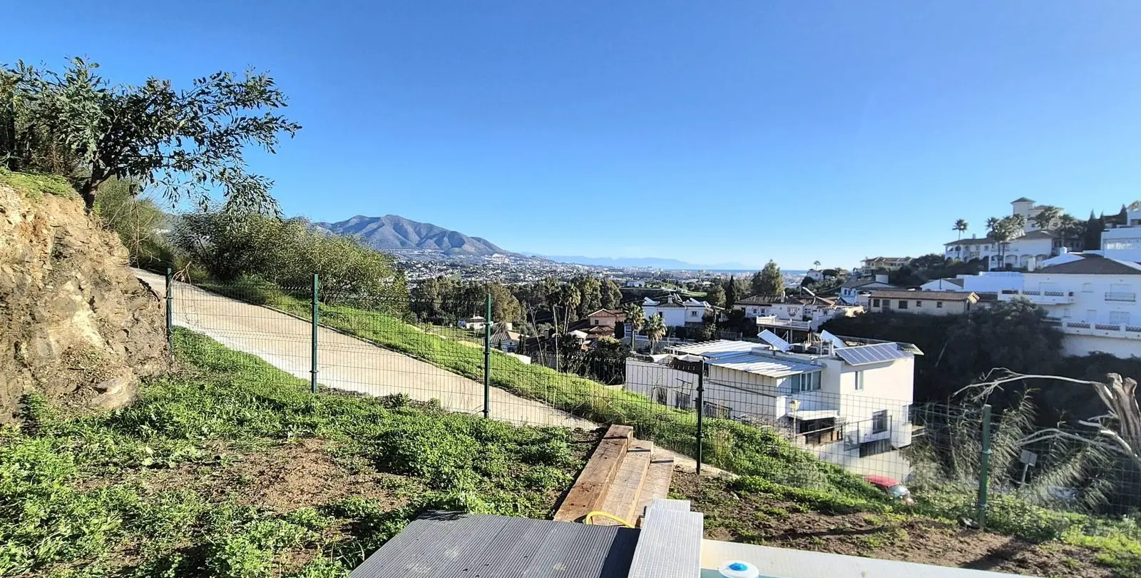 Venta de villa independiente en Cerros del Aguila 58