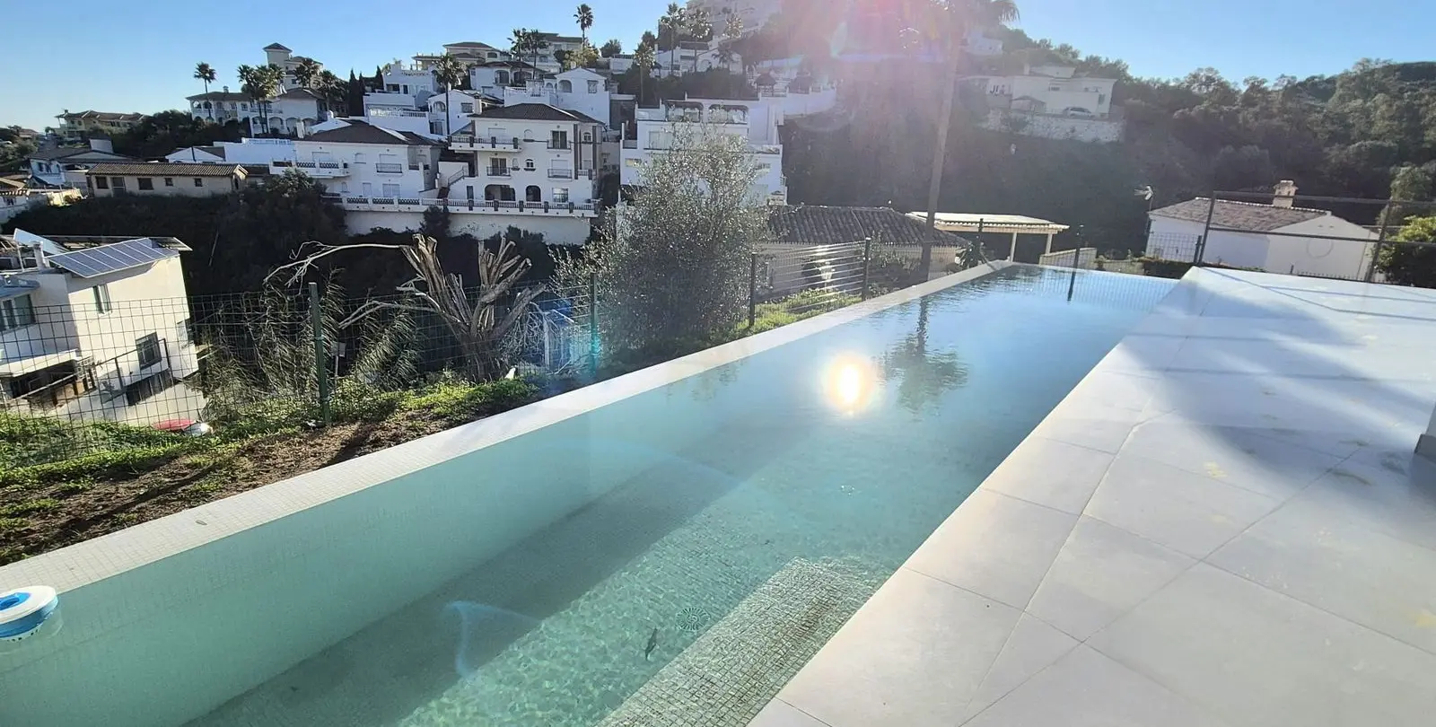 Venta de villa independiente en Cerros del Aguila 63