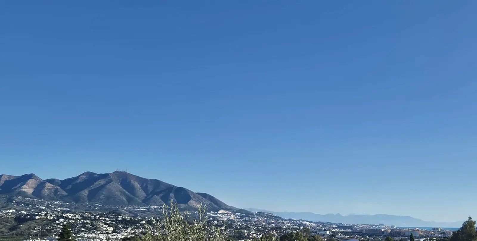 Venta de villa independiente en Cerros del Aguila 80