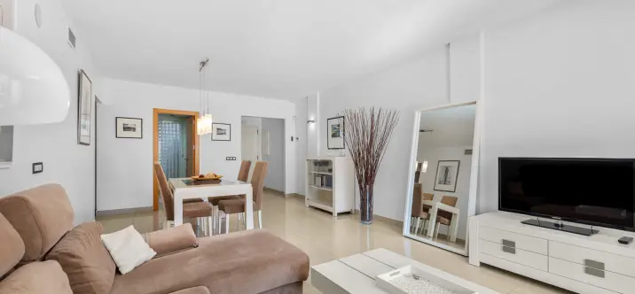 Продажа апартаментов на первом этаже в Estepona 4