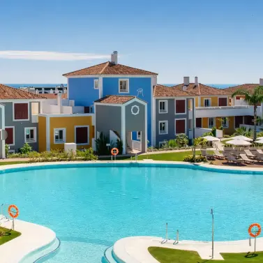 Sale of ground floor apartment in Estepona