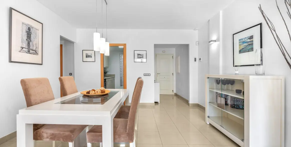 Продажа апартаментов на первом этаже в Estepona 12