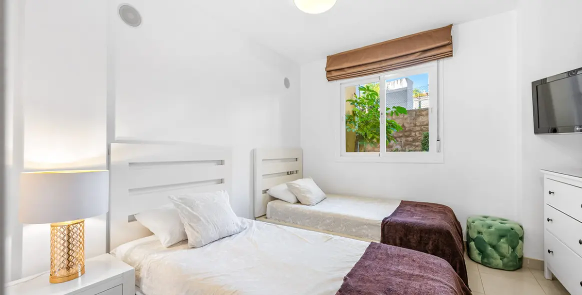 Продажа апартаментов на первом этаже в Estepona 22