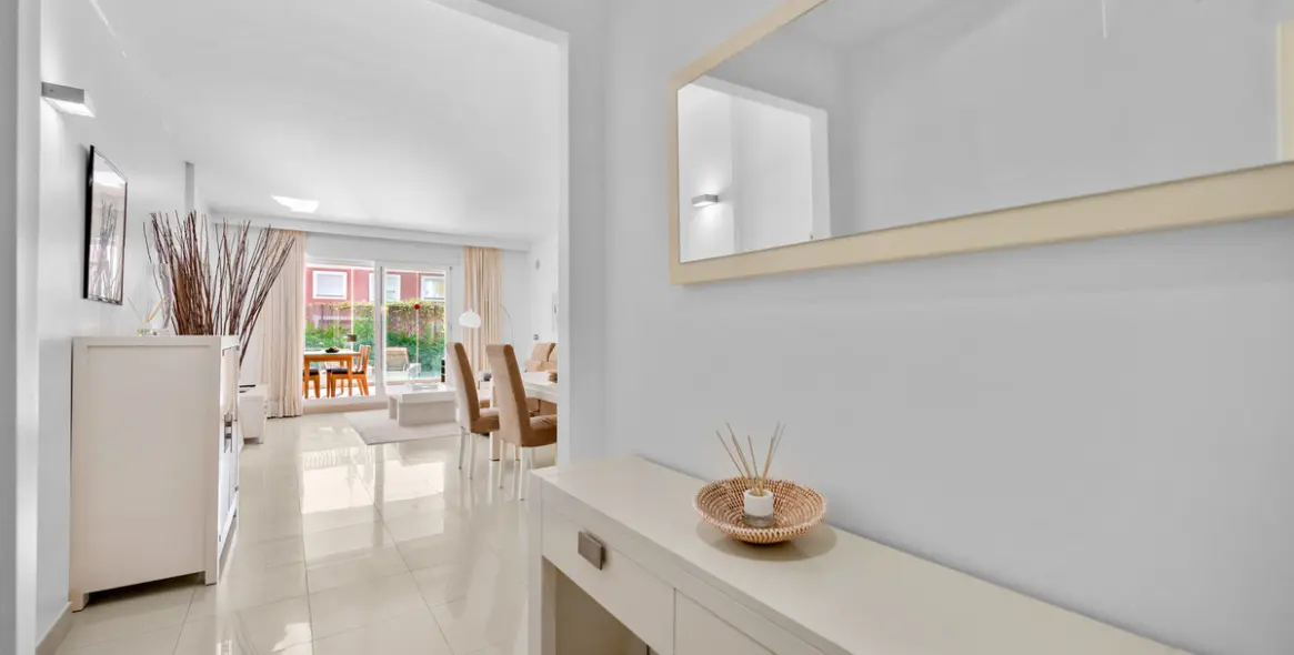 Продажа апартаментов на первом этаже в Estepona 24