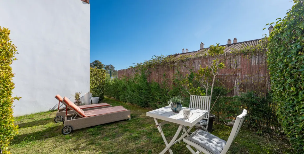 Продажа апартаментов на первом этаже в Estepona 25