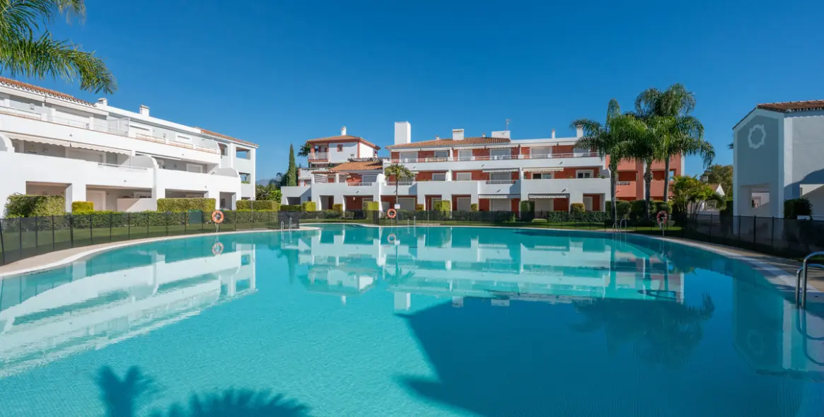 Продажа апартаментов на первом этаже в Estepona 34