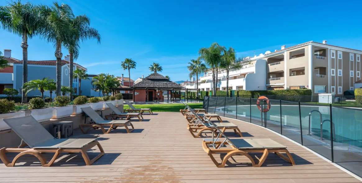 Продажа апартаментов на первом этаже в Estepona 35