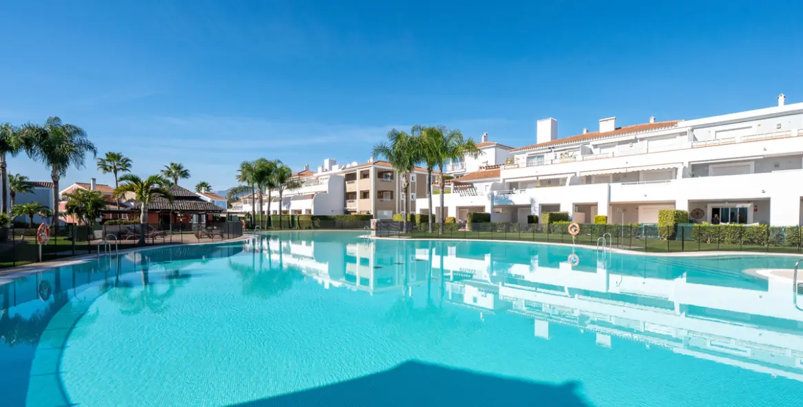 Продажа апартаментов на первом этаже в Estepona 36