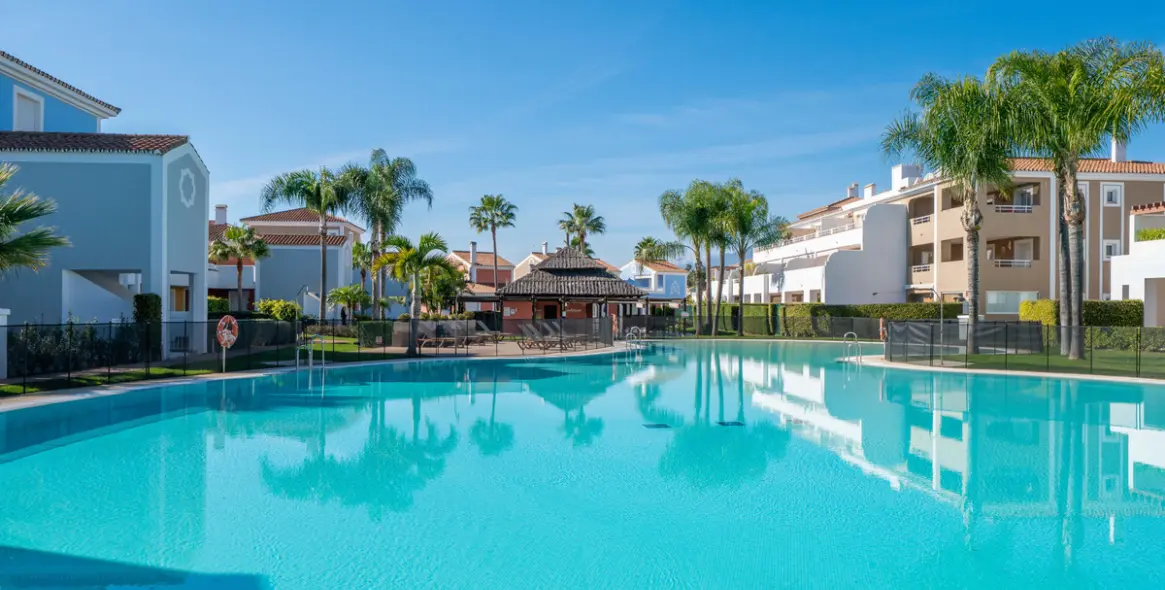 Продажа апартаментов на первом этаже в Estepona 37