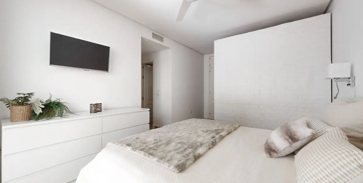 Sale of ground floor apartment in Torrequebrada 8