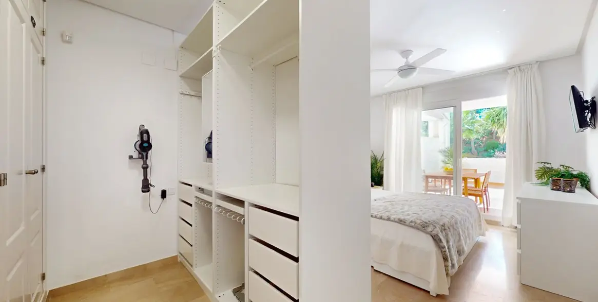 Sale of ground floor apartment in Torrequebrada 9