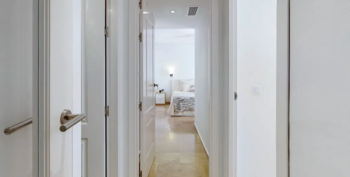 Sale of ground floor apartment in Torrequebrada 20