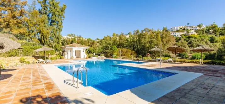 Sale of middle floor apartment in Los Arqueros 1