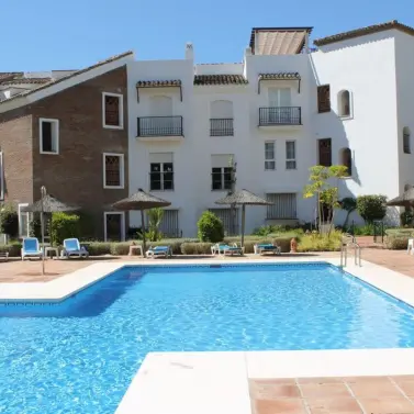 Sale of middle floor apartment in Los Arqueros