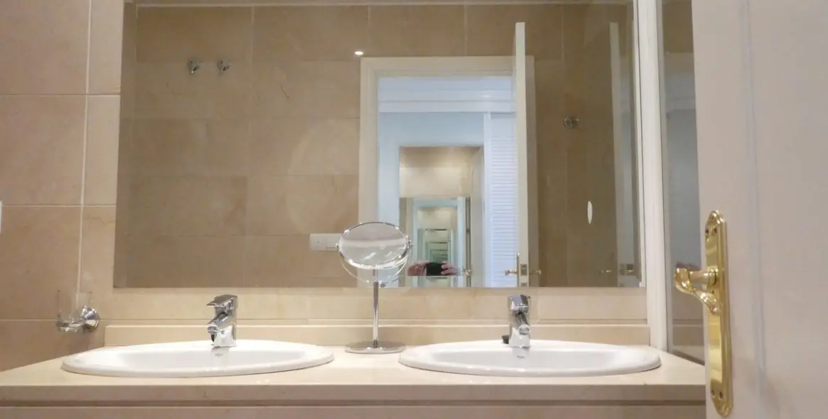 Sale of middle floor apartment in Los Arqueros 7