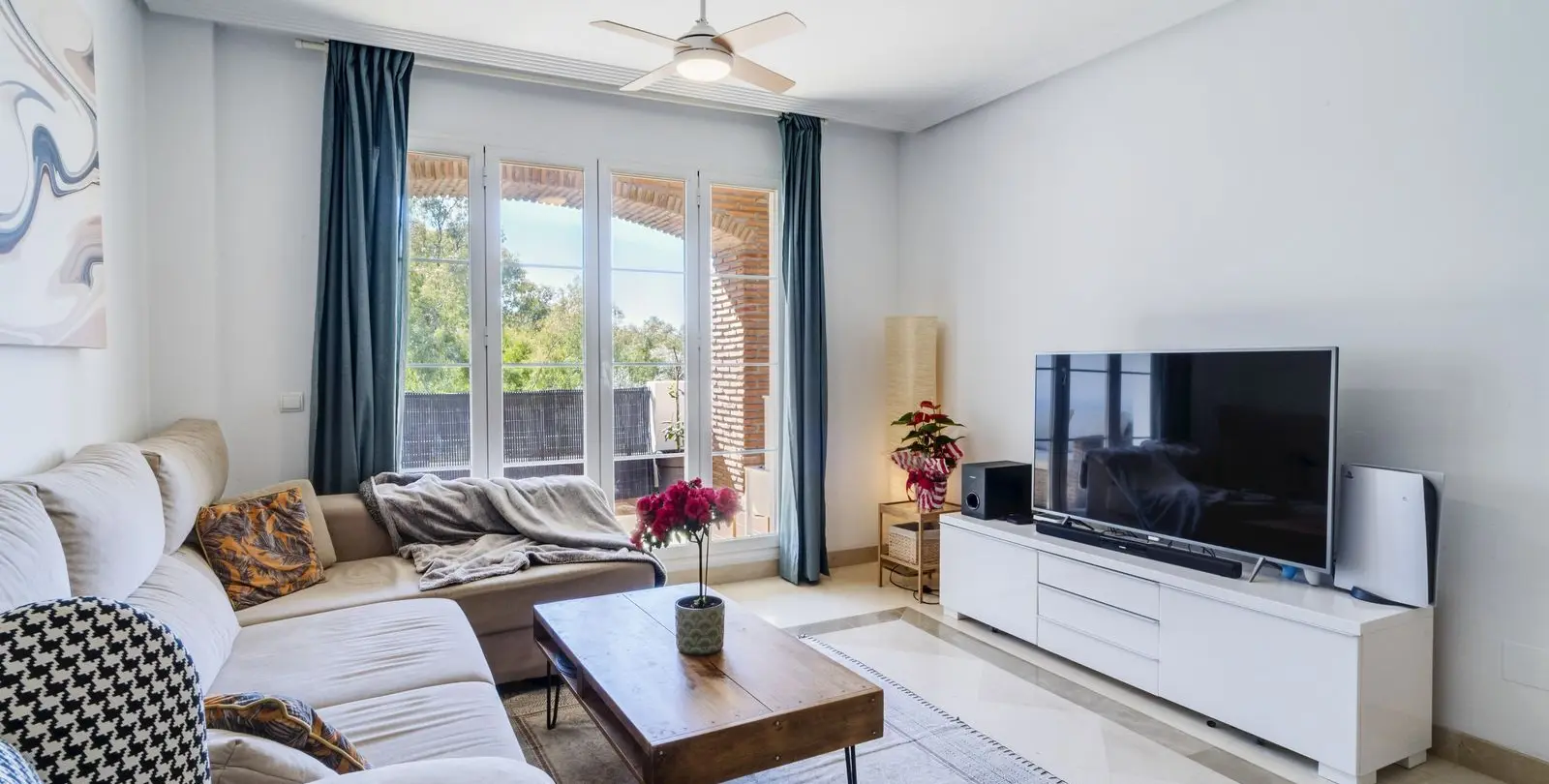 Sale of middle floor apartment in Los Arqueros 1