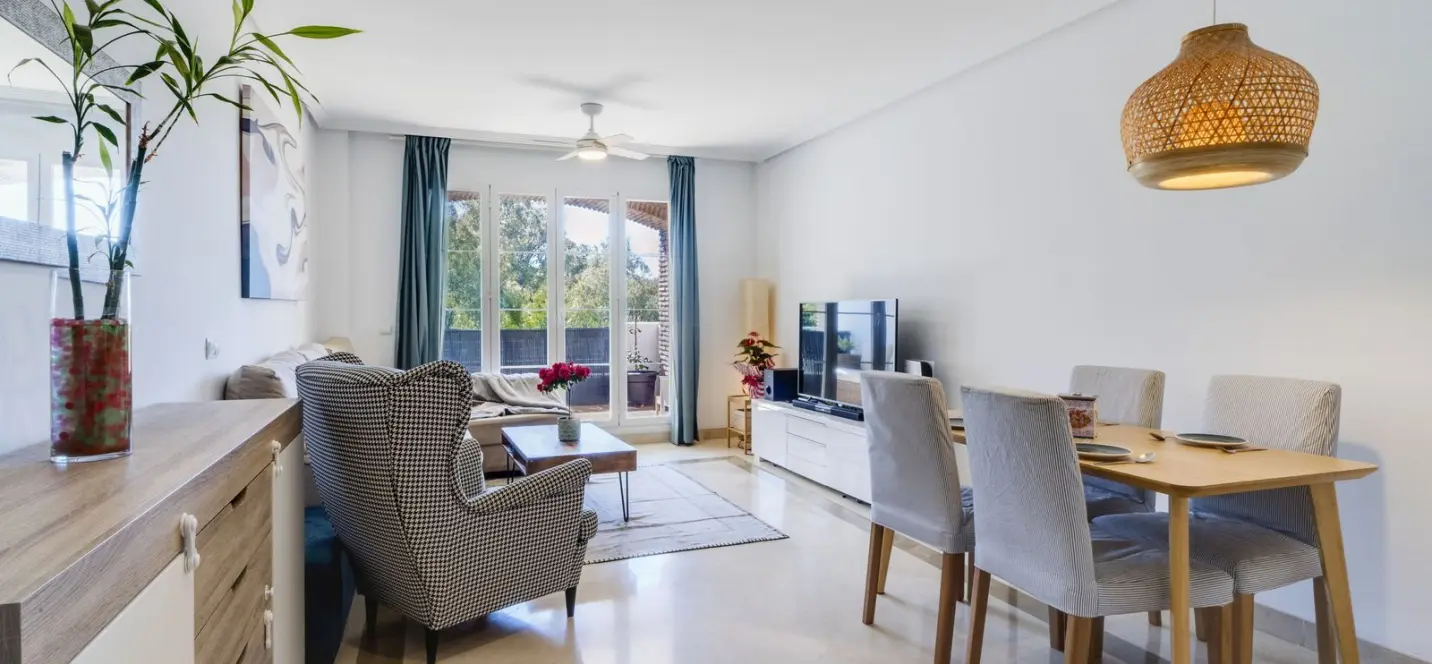 Sale of middle floor apartment in Los Arqueros 1