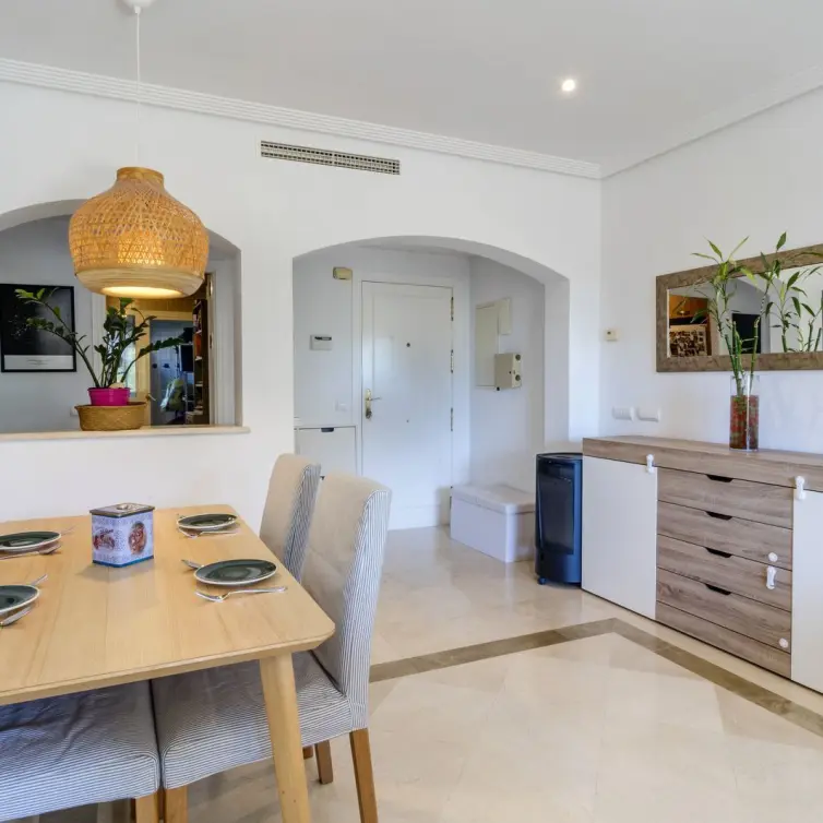 Sale of middle floor apartment in Los Arqueros