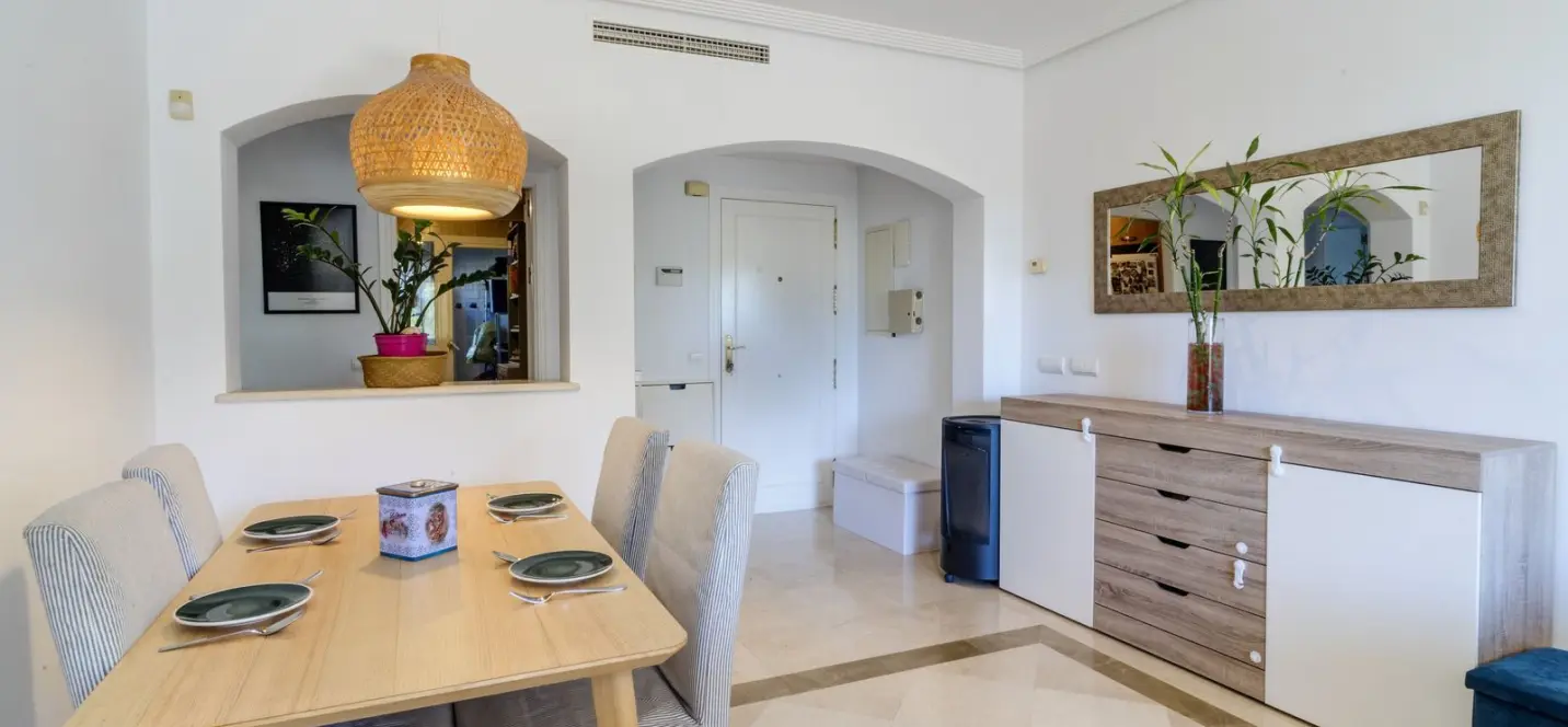 Sale of middle floor apartment in Los Arqueros 2
