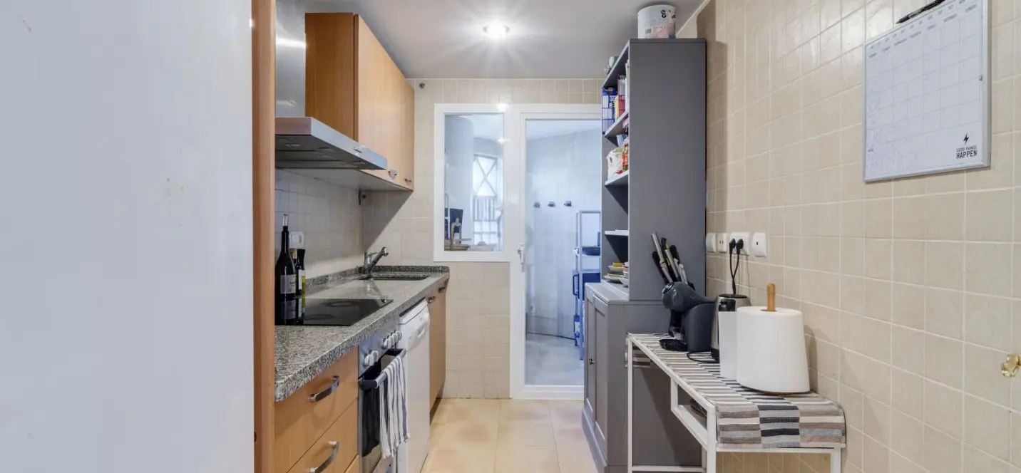 Sale of middle floor apartment in Los Arqueros 3