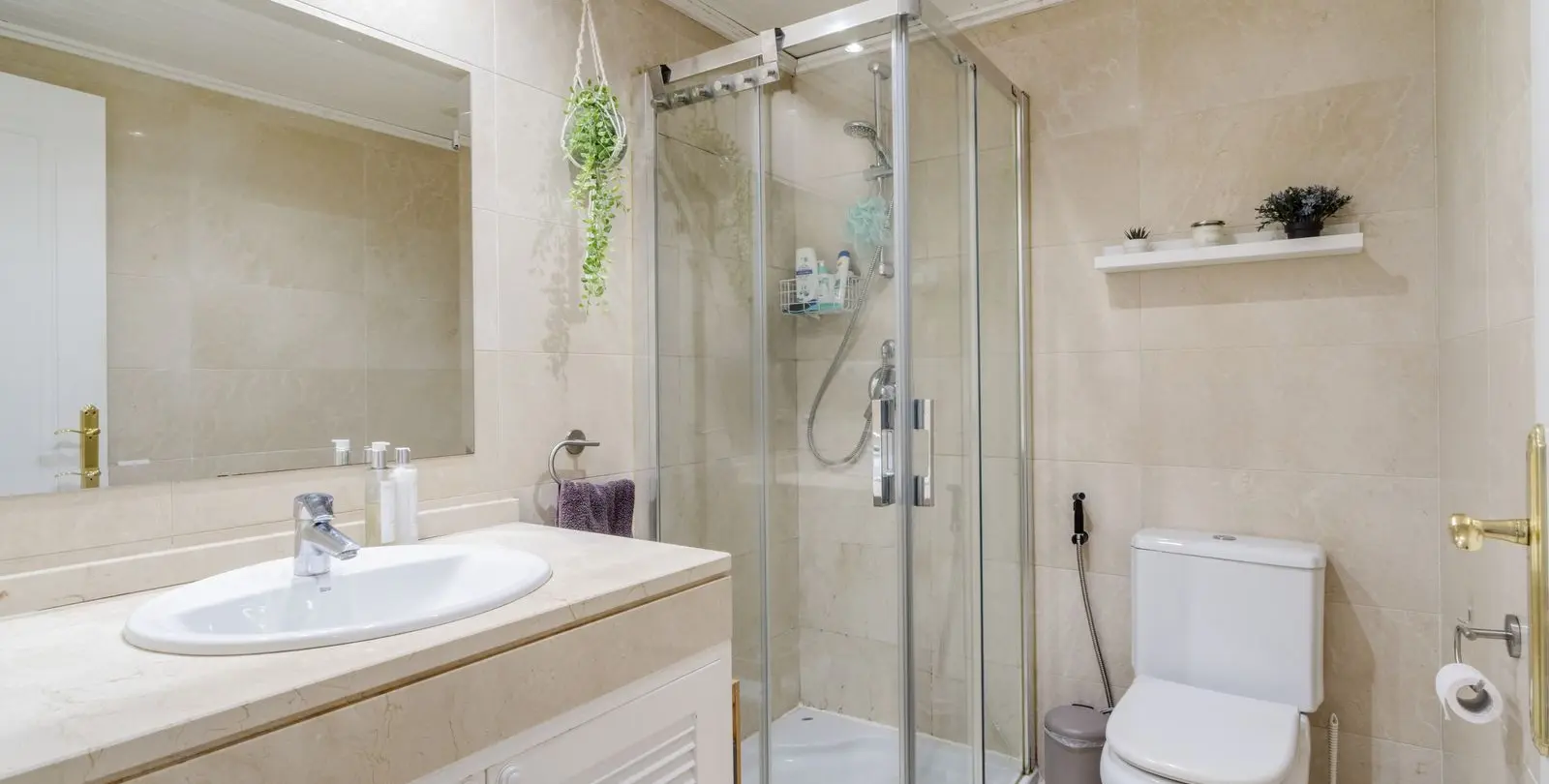 Sale of middle floor apartment in Los Arqueros 5