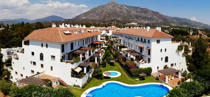 Alquiler a largo plazo de apartamento en planta media en The Golden Mile 0