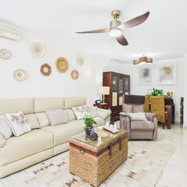 Продажа апартаментов на среднем этаже в Estepona