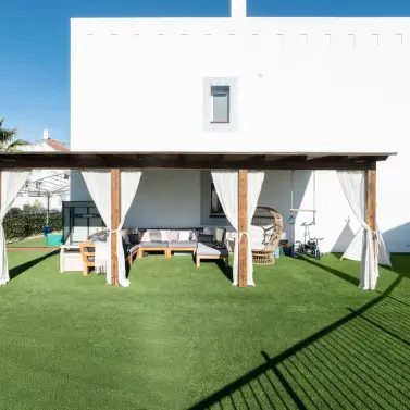 Sale of ground floor apartment in El Paraiso