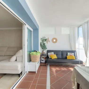 Sale of ground floor apartment in El Paraiso