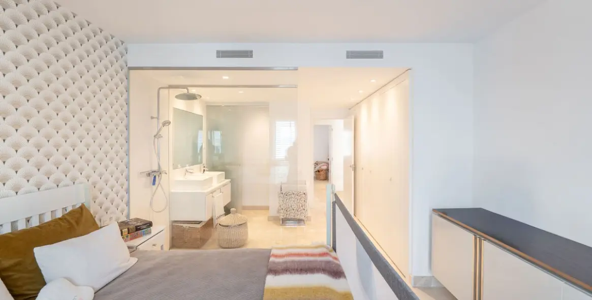 Sale of ground floor apartment in El Paraiso 15