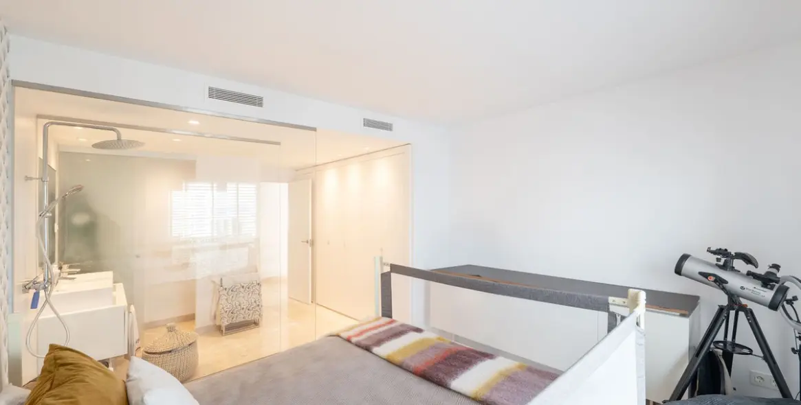 Sale of ground floor apartment in El Paraiso 16