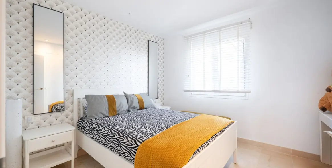 Продажа апартаментов на первом этаже в El Paraiso 24