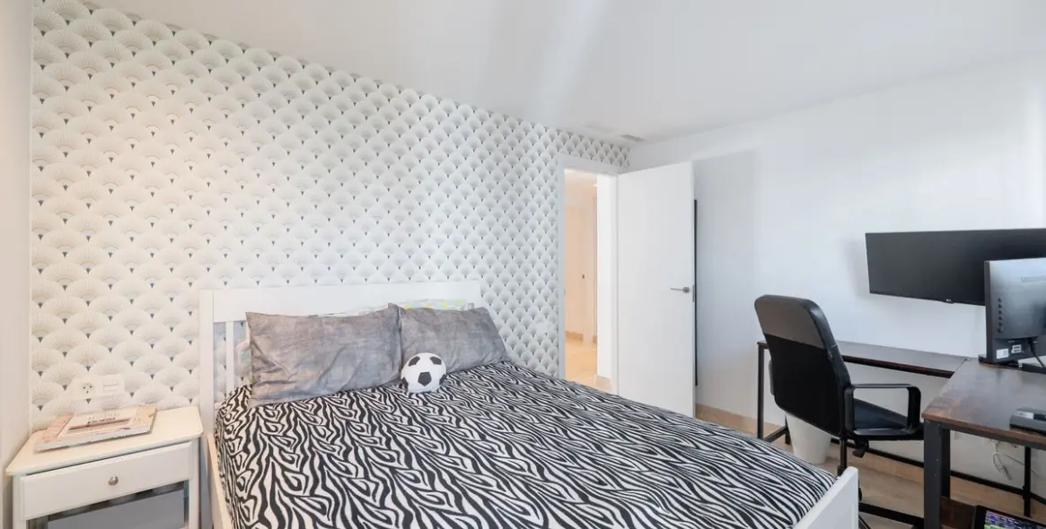 Продажа апартаментов на первом этаже в El Paraiso 27