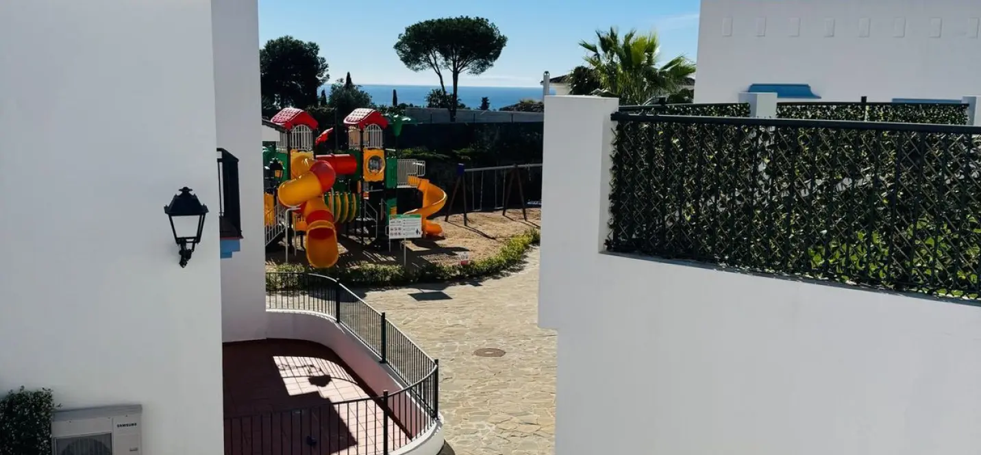 Venta de apartamento en planta baja en El Paraiso 4