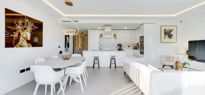 Продажа апартаментов на среднем этаже в Estepona 3