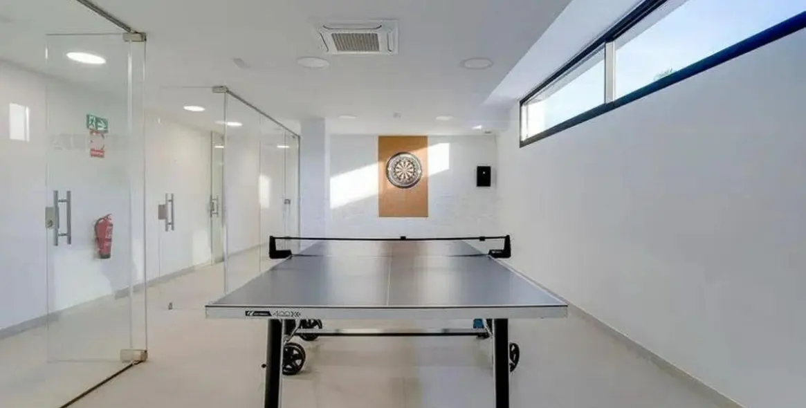 Sale of middle floor apartment in Estepona 18