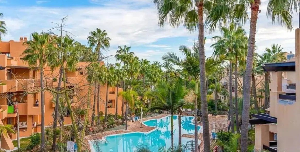 Sale of penthouse in San Pedro de Alcántara 1