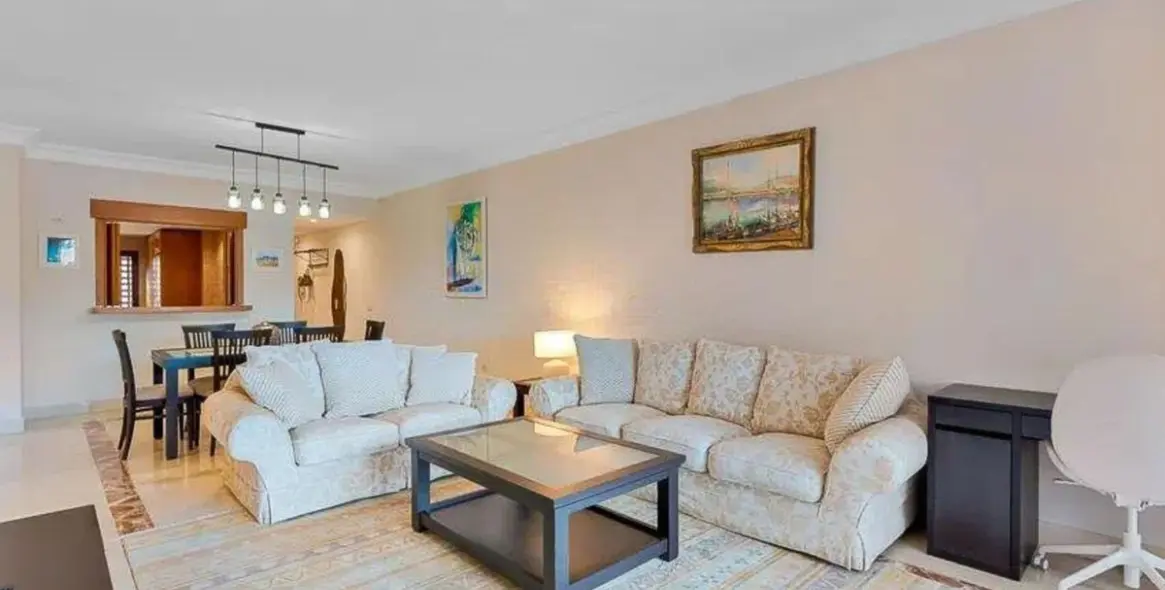 Sale of penthouse in San Pedro de Alcántara 3