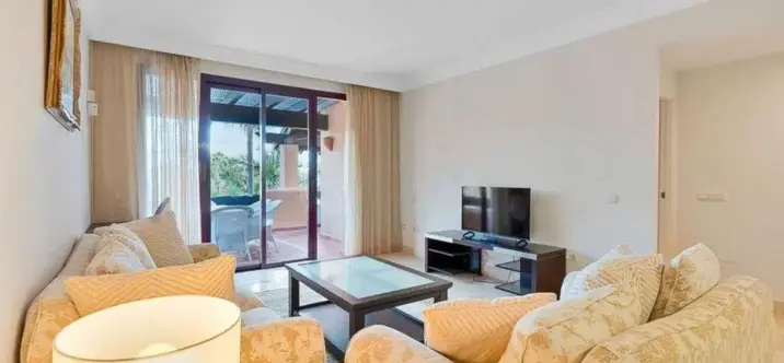 Sale of penthouse in San Pedro de Alcántara 4