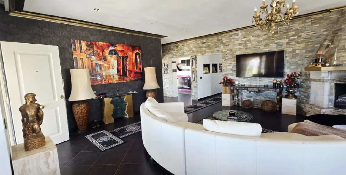 Продажа  отдельно стоящей виллы в Mijas Costa 6