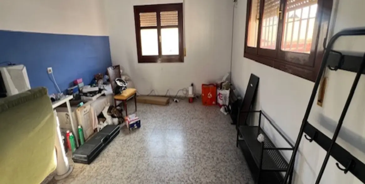 Продажа  отдельно стоящей виллы в La Victoria 13