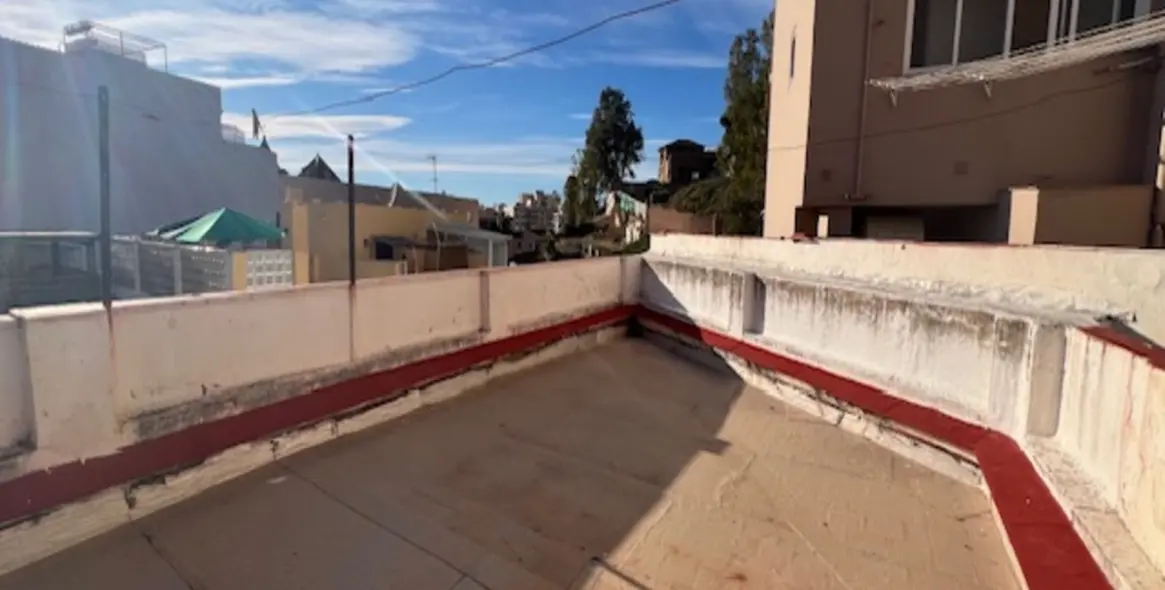 Продажа  отдельно стоящей виллы в La Victoria 16