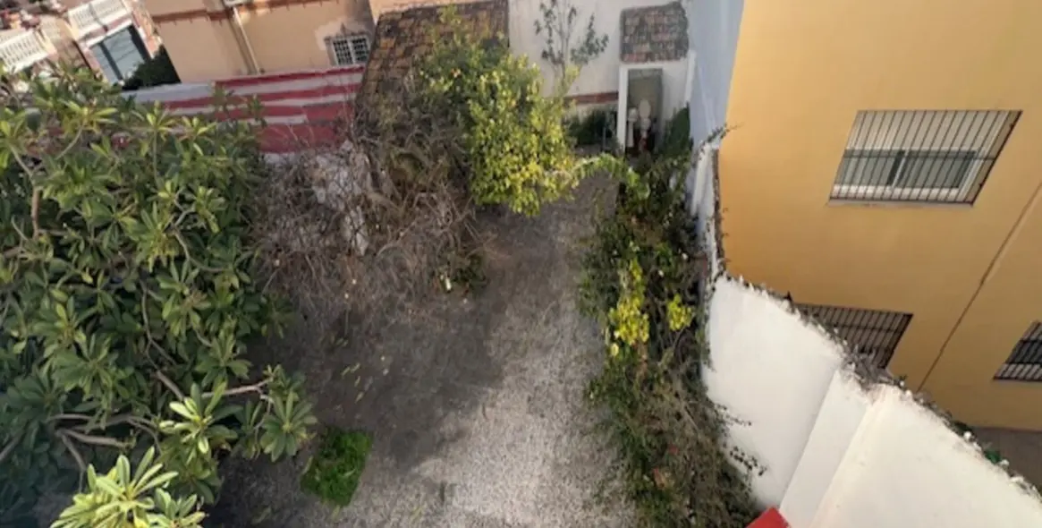 Продажа  отдельно стоящей виллы в La Victoria 18