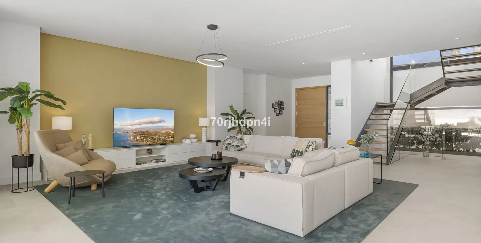 Продажа  отдельно стоящей виллы в Cabopino 11