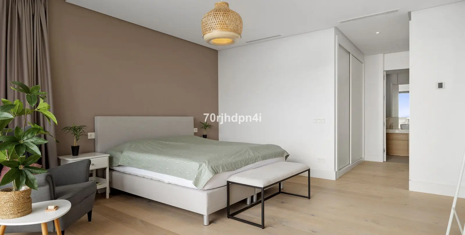 Продажа  отдельно стоящей виллы в Cabopino 35