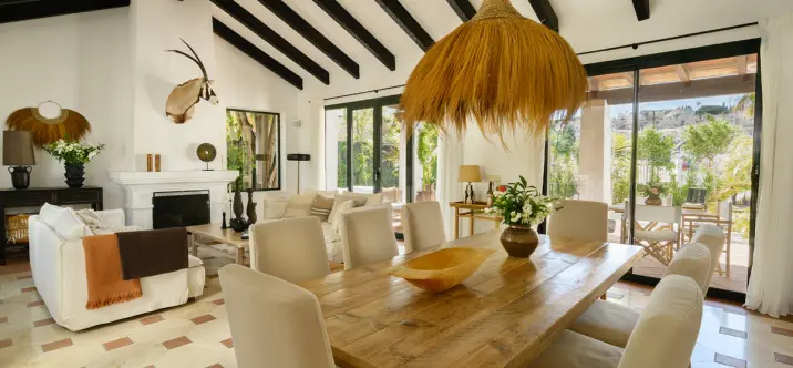 Short-term rent of detached villa in Estepona 1