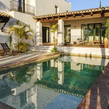 Short-term rent of detached villa in Estepona