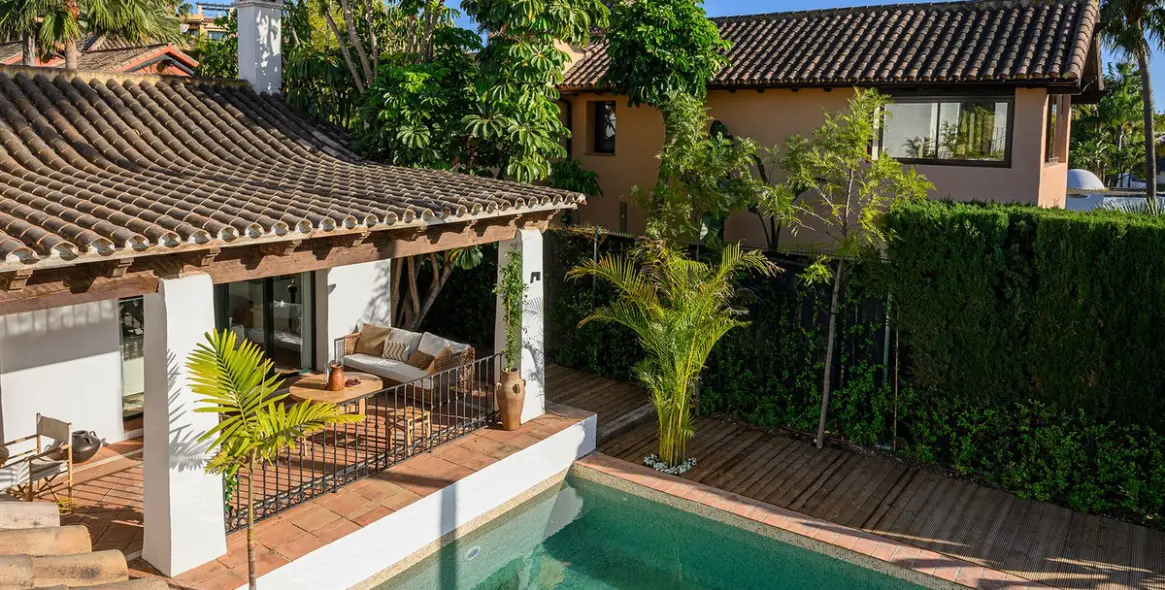 Краткосрочная аренда  отдельно стоящей виллы в Estepona 43