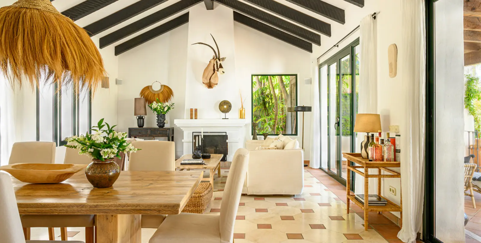 Short-term rent of detached villa in Estepona 5